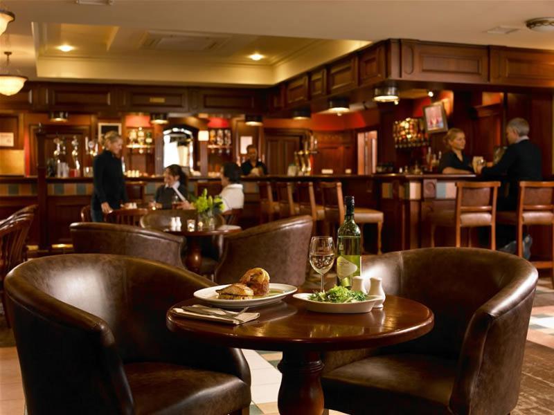 Downings Bay Hotel מראה חיצוני תמונה