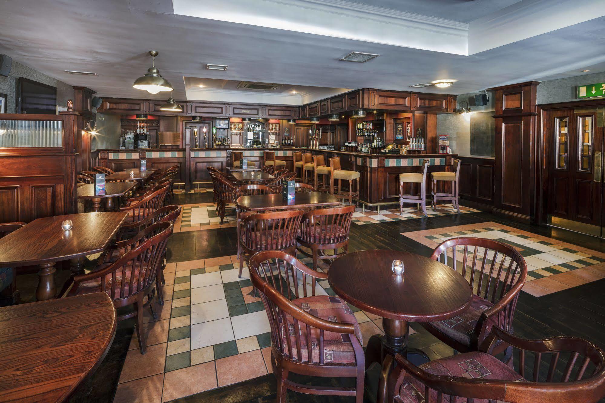 Downings Bay Hotel מראה חיצוני תמונה